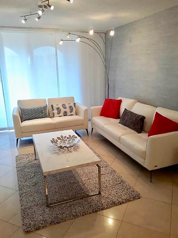 Resort Style In Aventura Florida Buitenkant foto