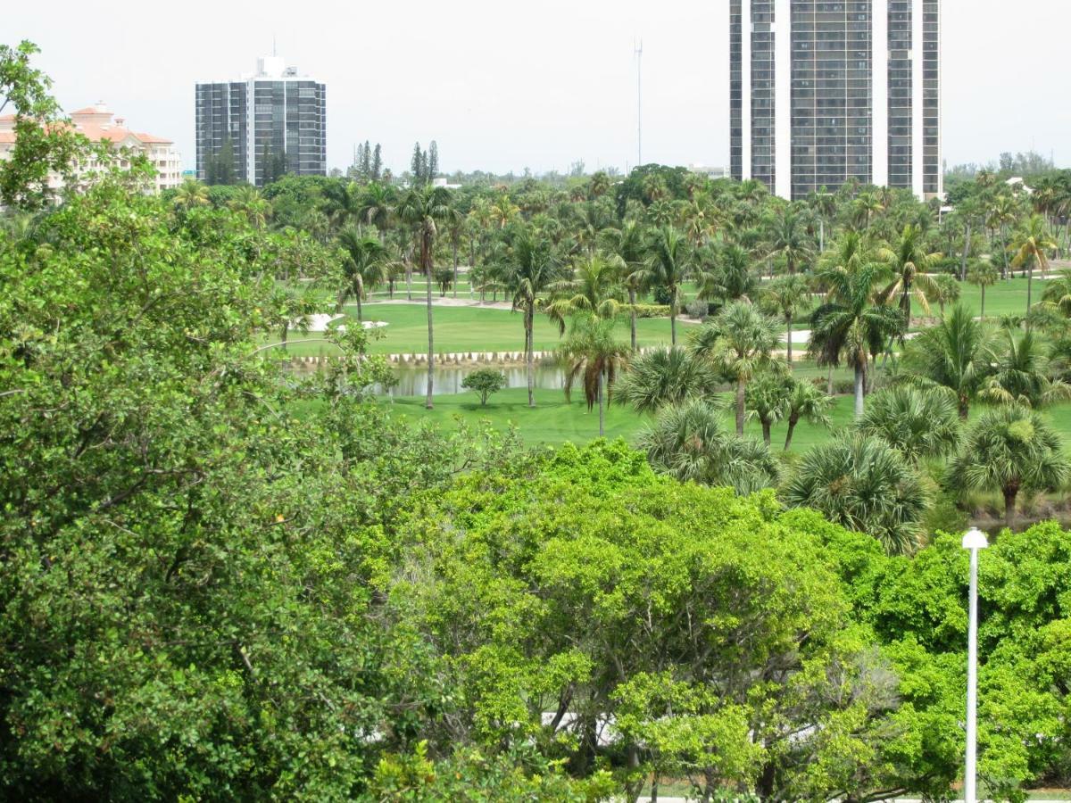 Resort Style In Aventura Florida Buitenkant foto